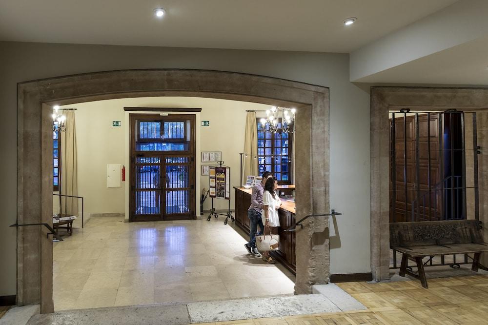 Parador De Тордесильяс Экстерьер фото