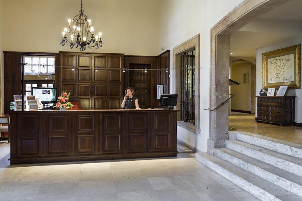 Parador De Тордесильяс Экстерьер фото
